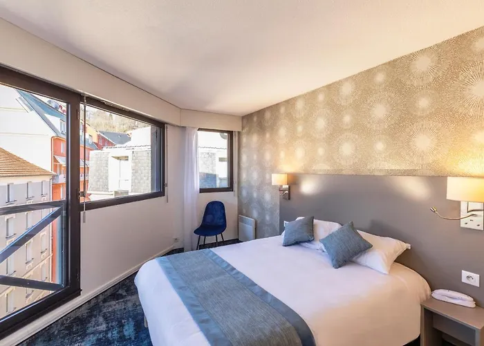 National 3* Λούρδη