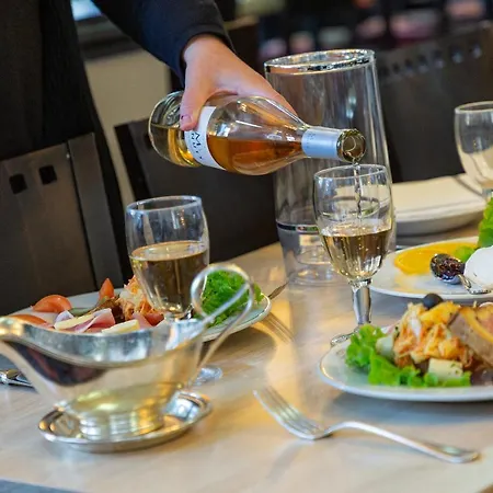 Отель National 3*