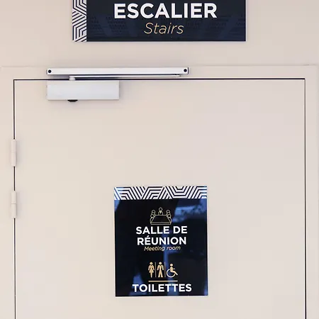 纳申娜尔酒店 酒店