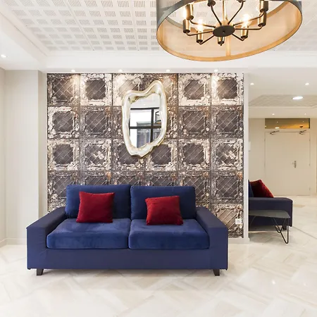 National Готель