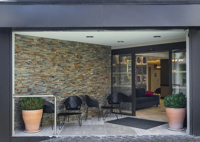 National Готель 3*