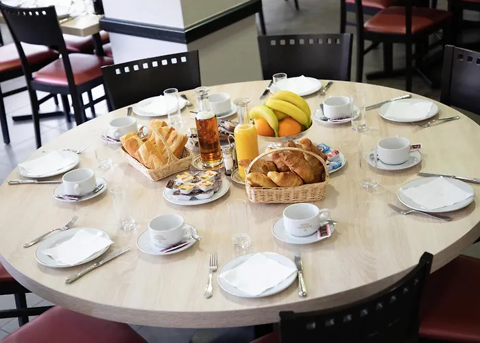 Готель National Лурд