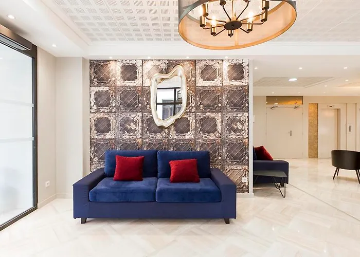 National Hotel Lourdes