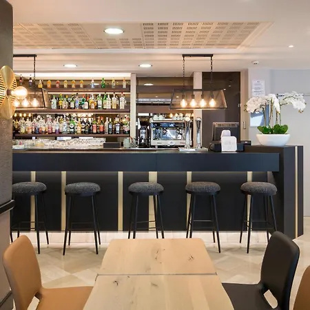 National Hotel Lourdes